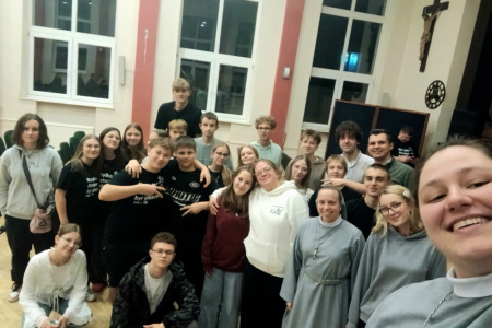 MŁODZI NA SFM GÓRA TABOR